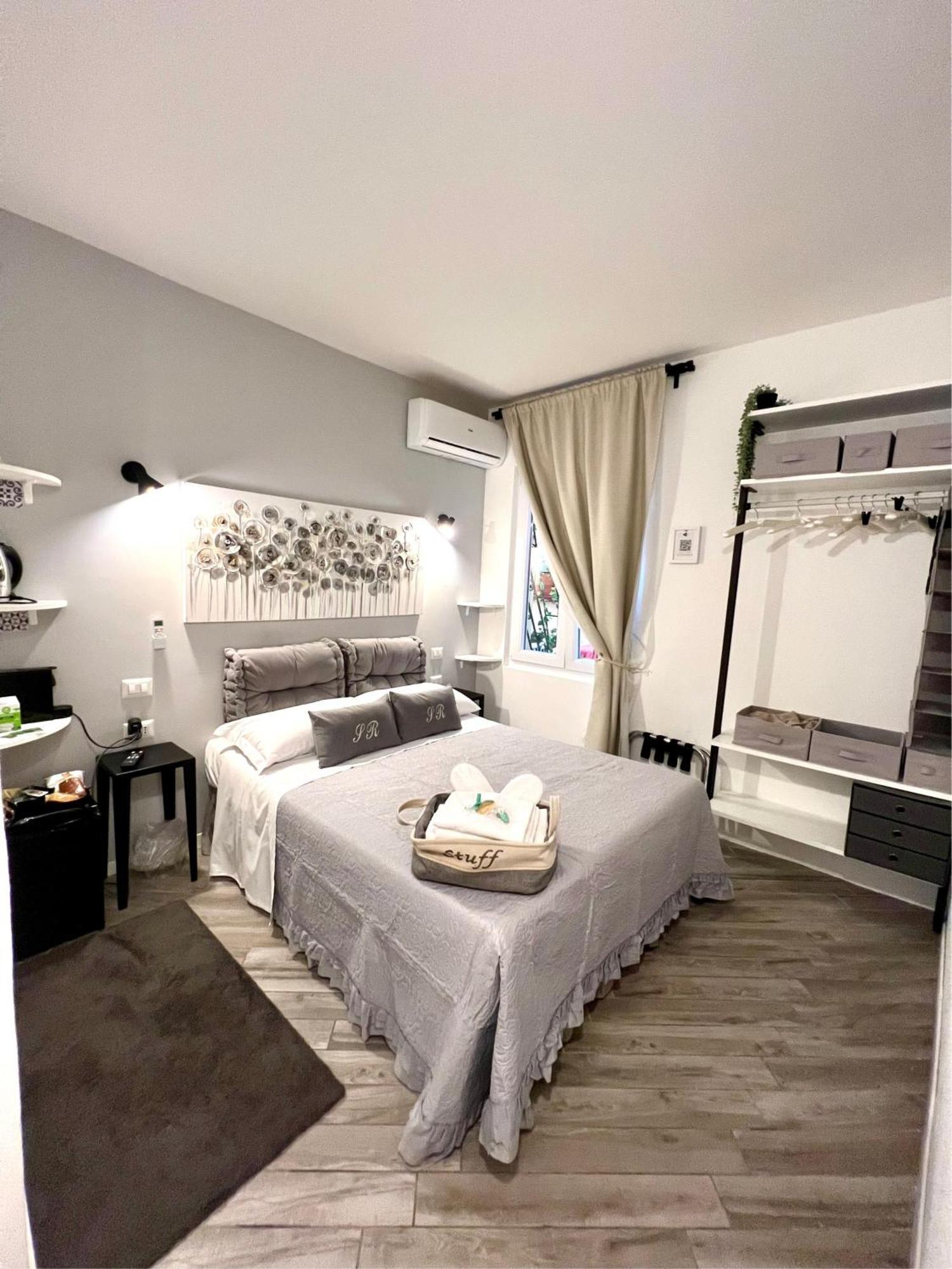 Spagna Rooms โรม ภายนอก รูปภาพ
