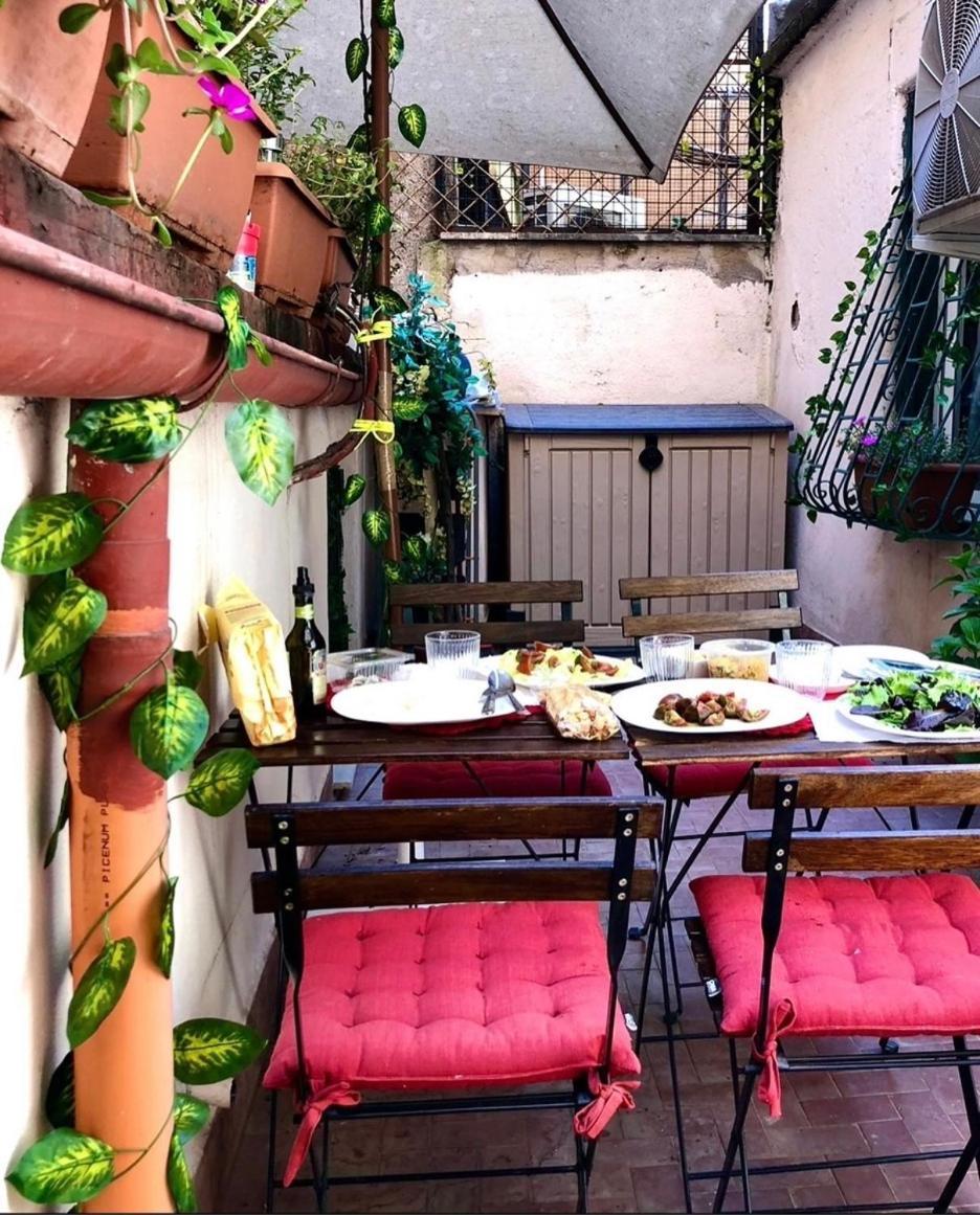 Spagna Rooms โรม ภายนอก รูปภาพ