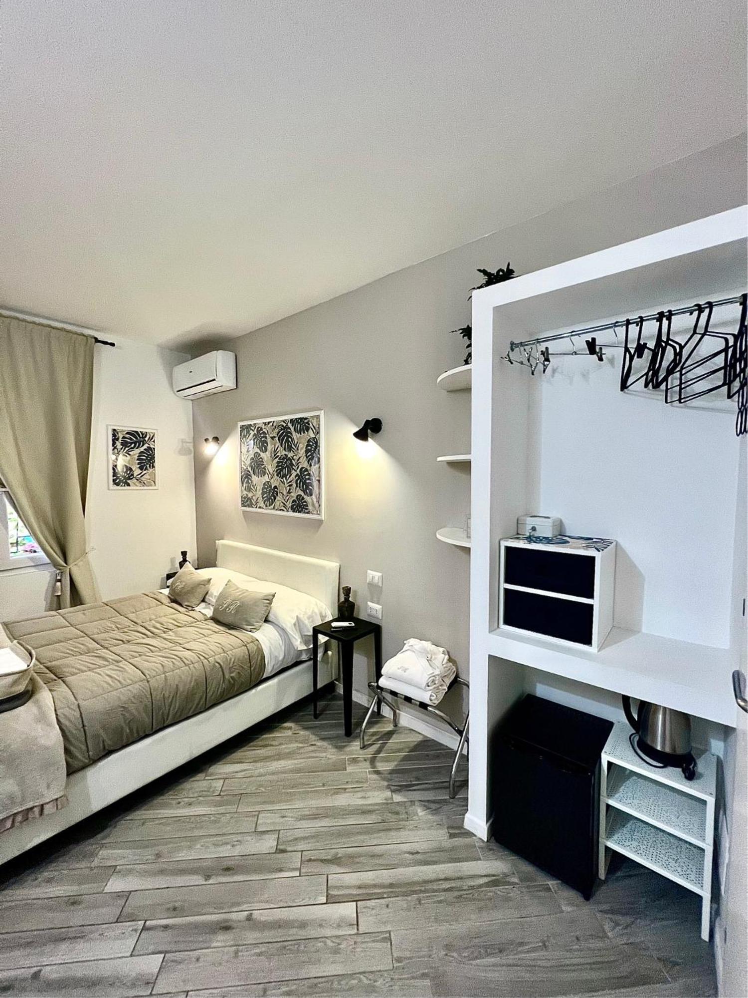 Spagna Rooms โรม ภายนอก รูปภาพ